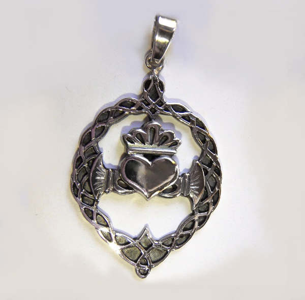 kettenanhaenger-claddagh-silber.jpg